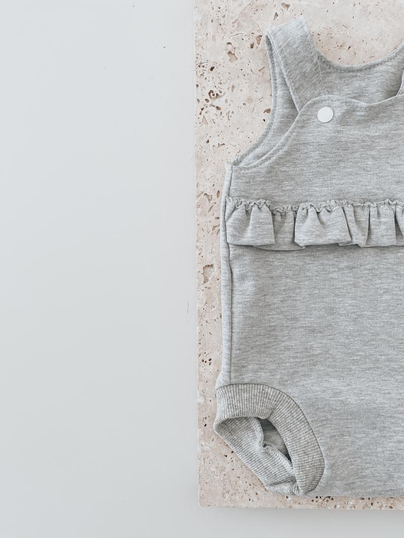 Sommer Romper Rüsche Grau