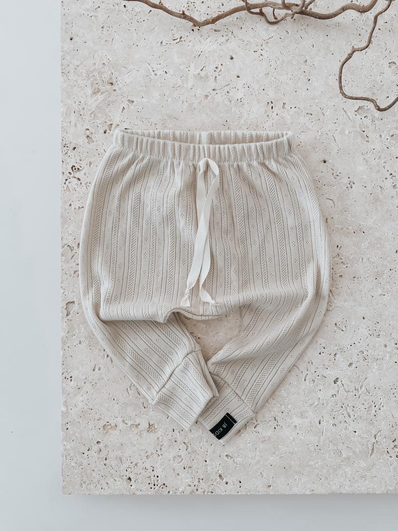 Slim Harem Pants Lochstickerei hell beige