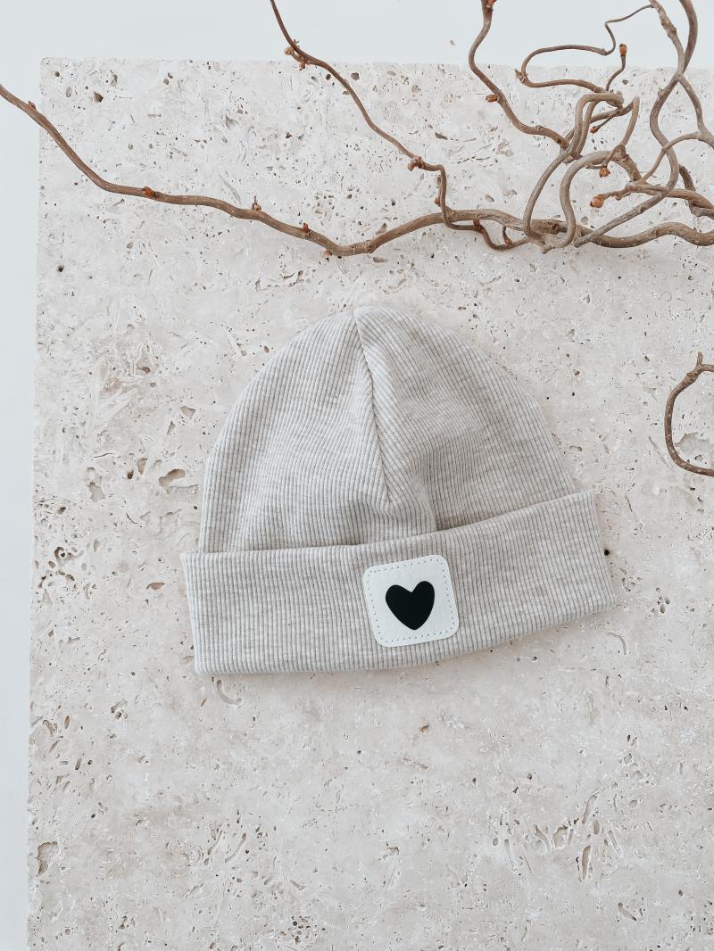 Hipster Beanie Greige Heart