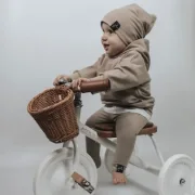 Baby Winter-Outfit in Naturtu00f6nen mit Beanie und Basic Leggings handgefertigt