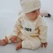 Hipster Beanie - Wunschname Patch - Butter Yellow