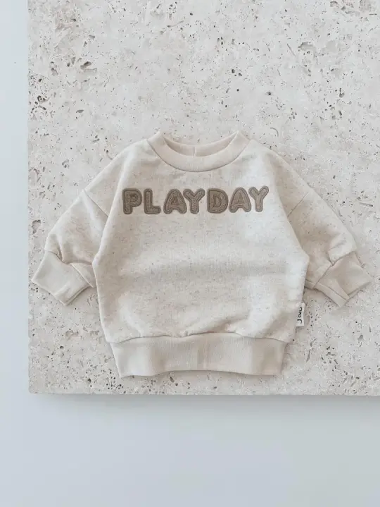 Oversize Sweater Playday