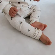 Bequeme Baby Ripp Leggings in Soft Koralle handgefertigt J&B Design